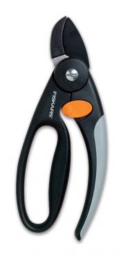 Sekator kowadowy Fiskars P43