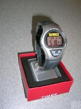 Zegarek sportowy Timex Triathlon z logo DeWalt DeWalt W419