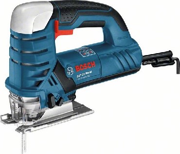 Wyrzynarka Bosch GST 25 M 670W (walizka)